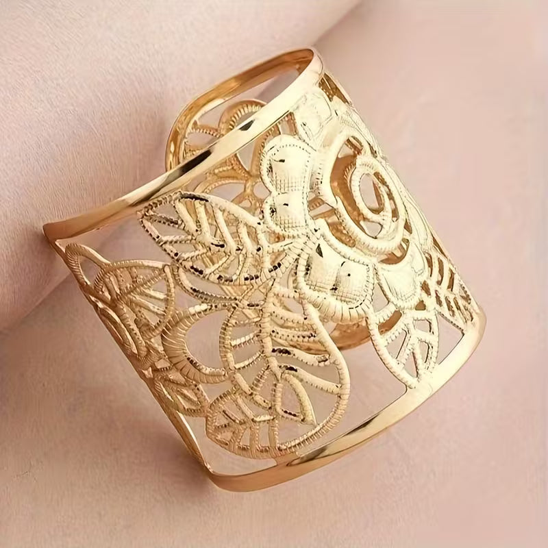 Hollow Rose Flower Open Bracelet
