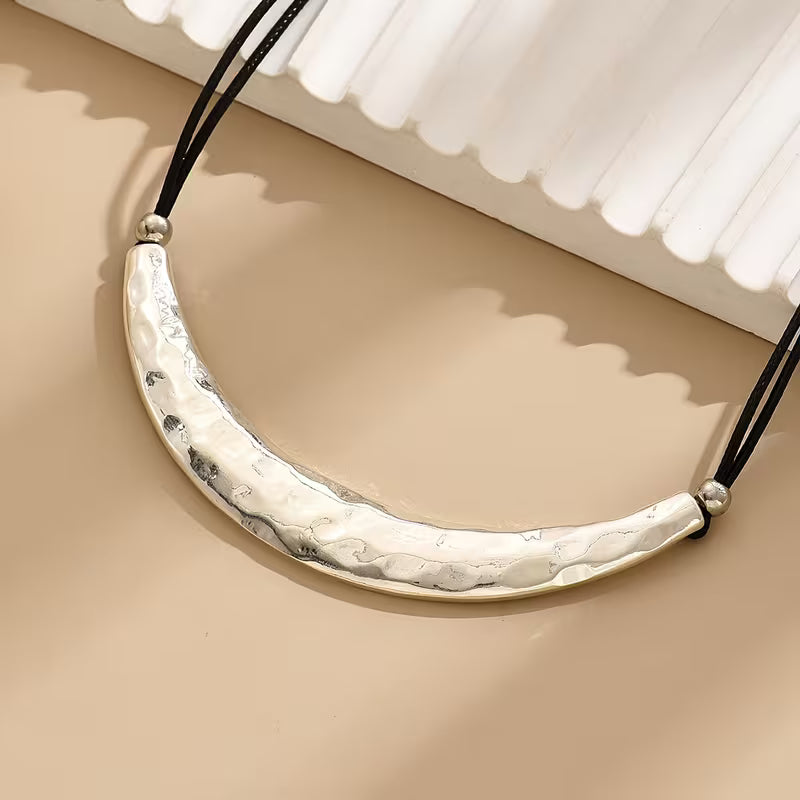 Retro Crescent Leather Rope Necklace