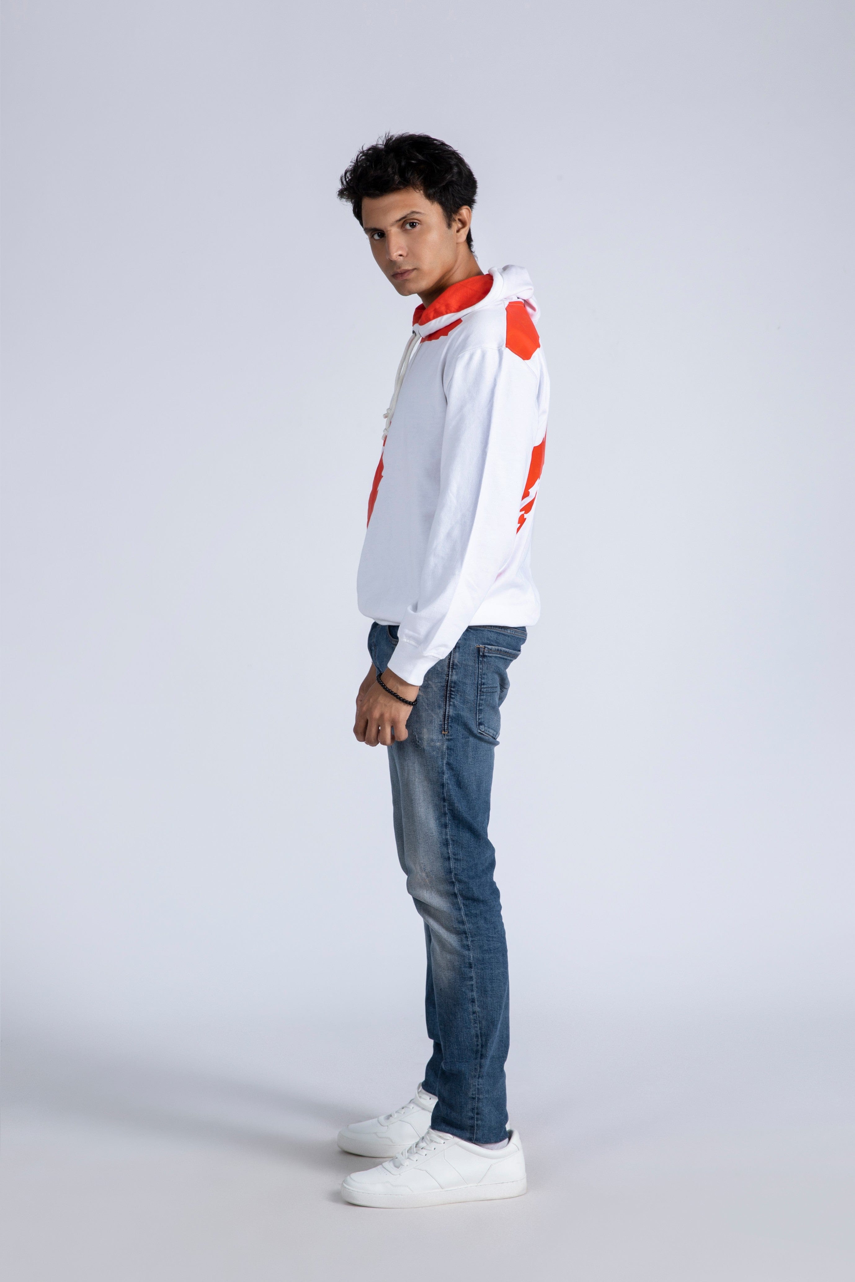 Dramatic 57 Pullover