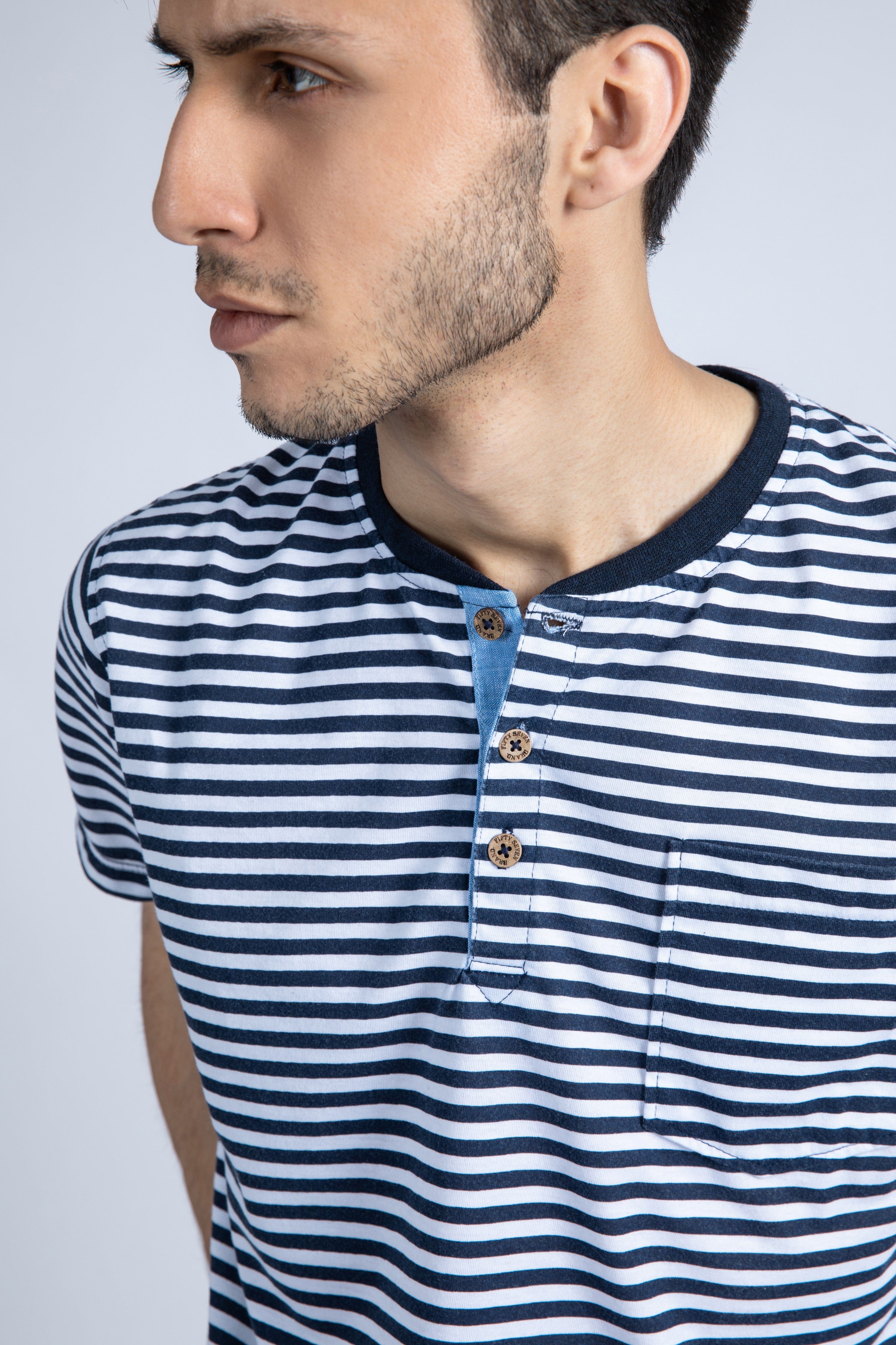 Short sleeve Henley tee