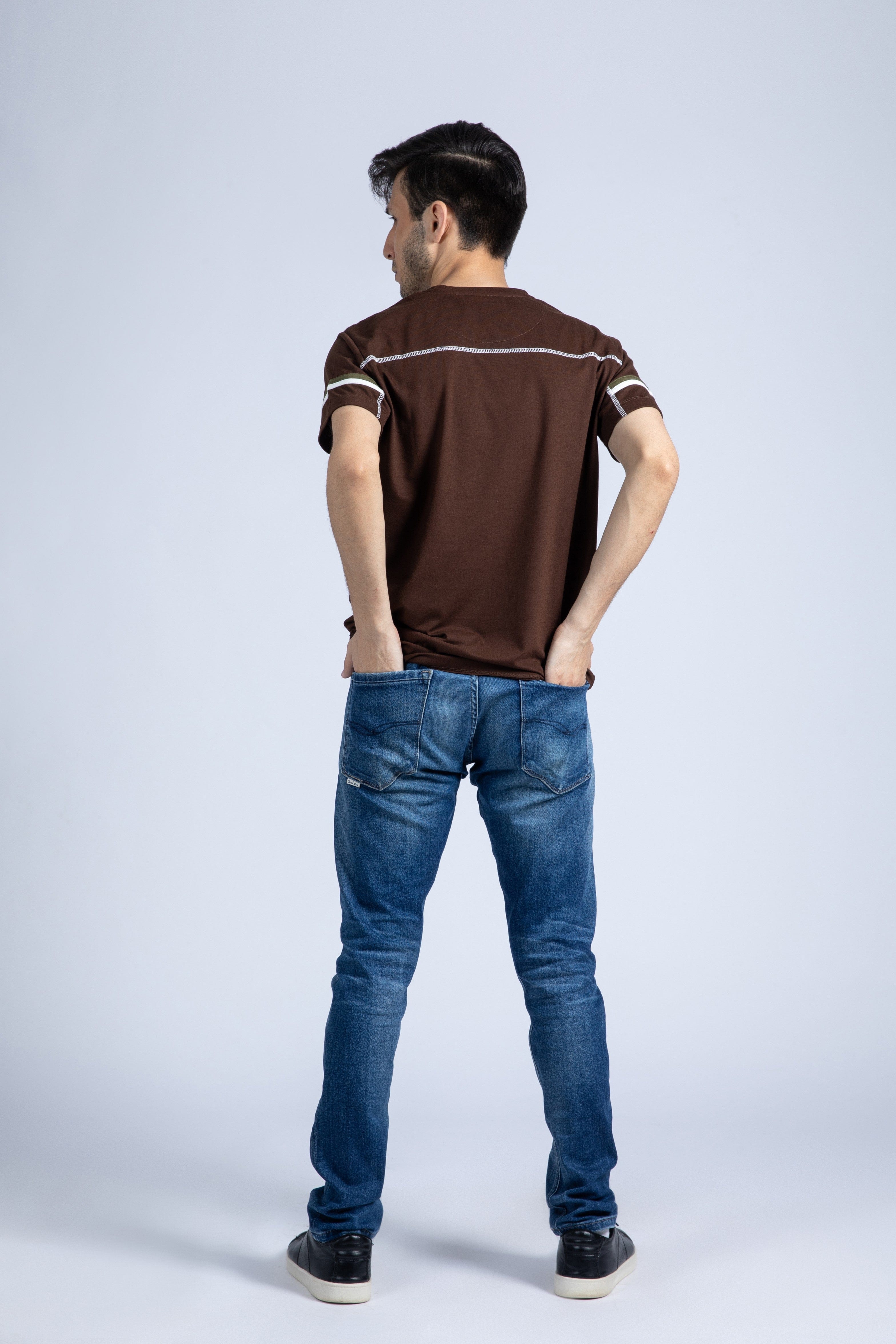 Short sleeve tee