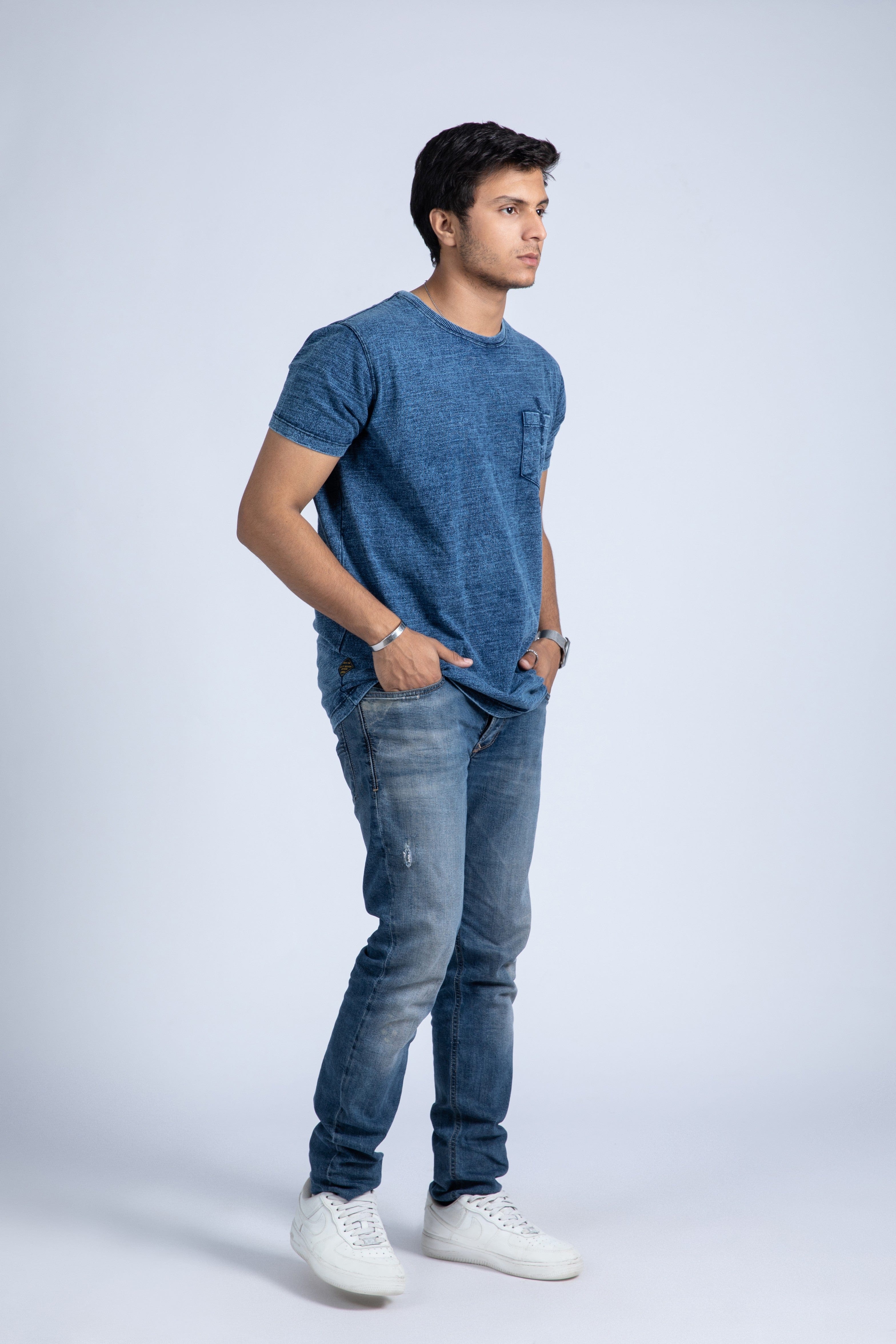 Short sleeve embroidered tee