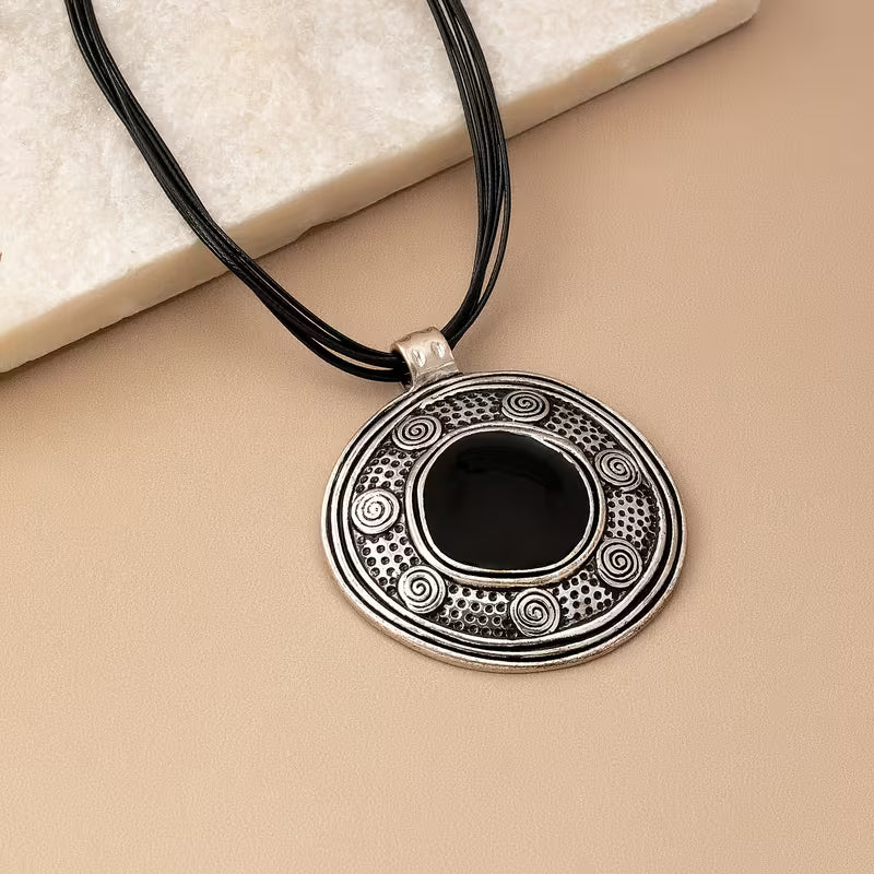 Bohemian Irregular Oval Pendant Necklace