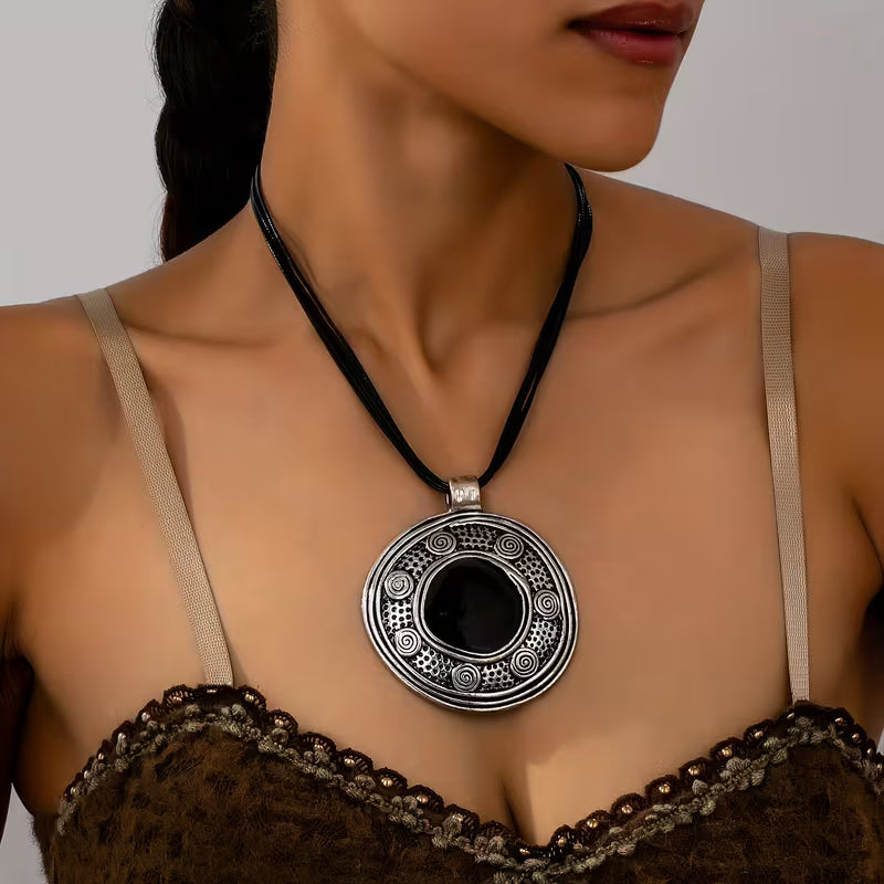 Bohemian Irregular Oval Pendant Necklace