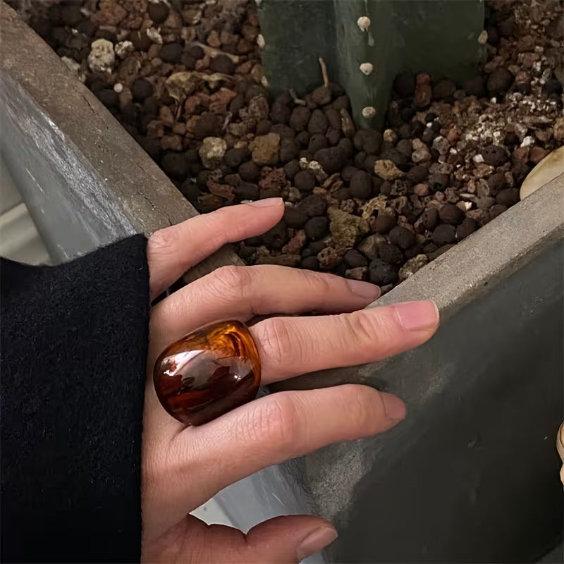 Vintage Amber Geometric Resin Ring