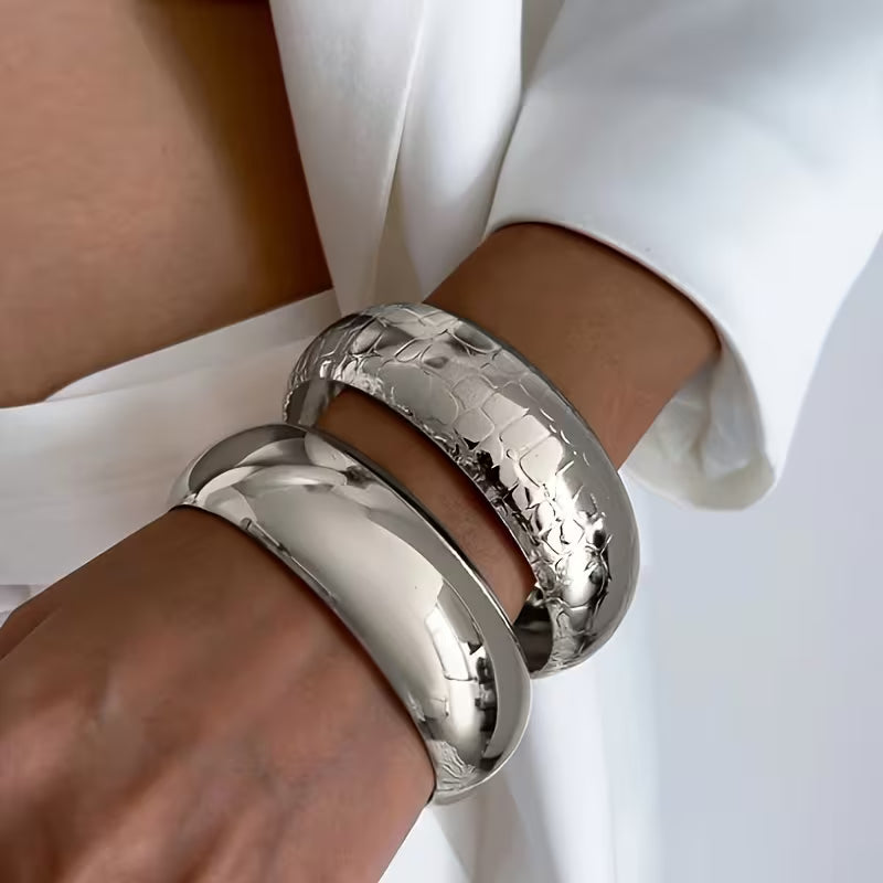 Vintage Punk Irregular Snake Pattern Thick Bracelet