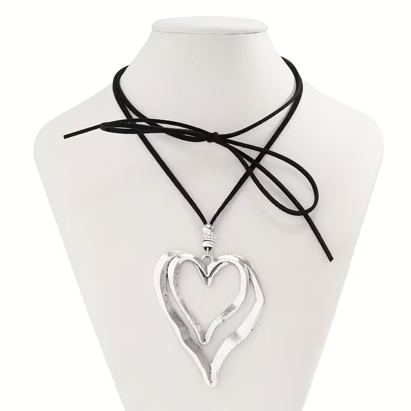 Luxury Heart Choker Necklace