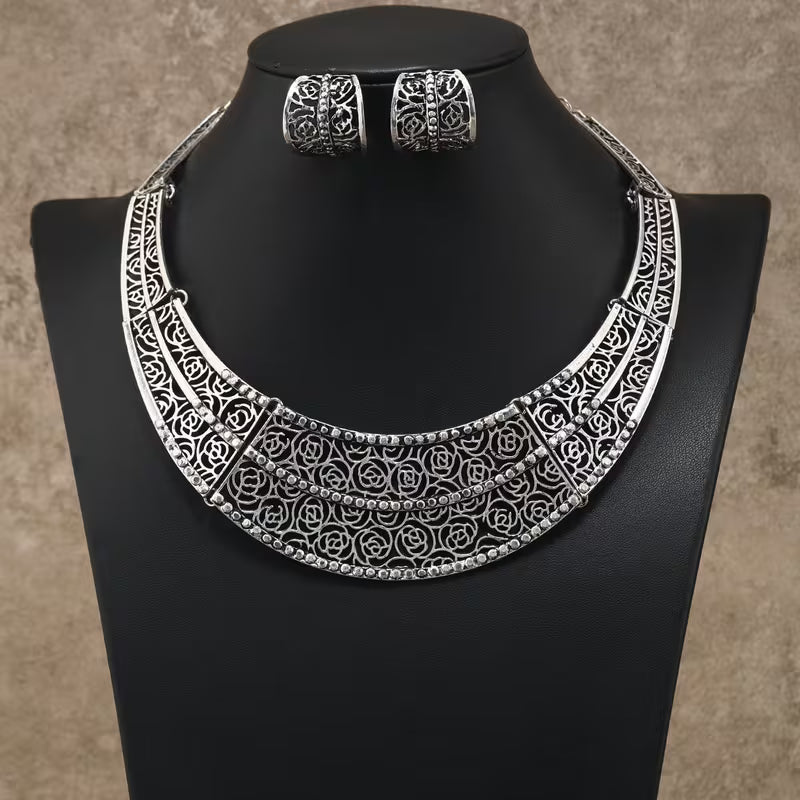 Vintage 3-Piece Choker & Earrings Set