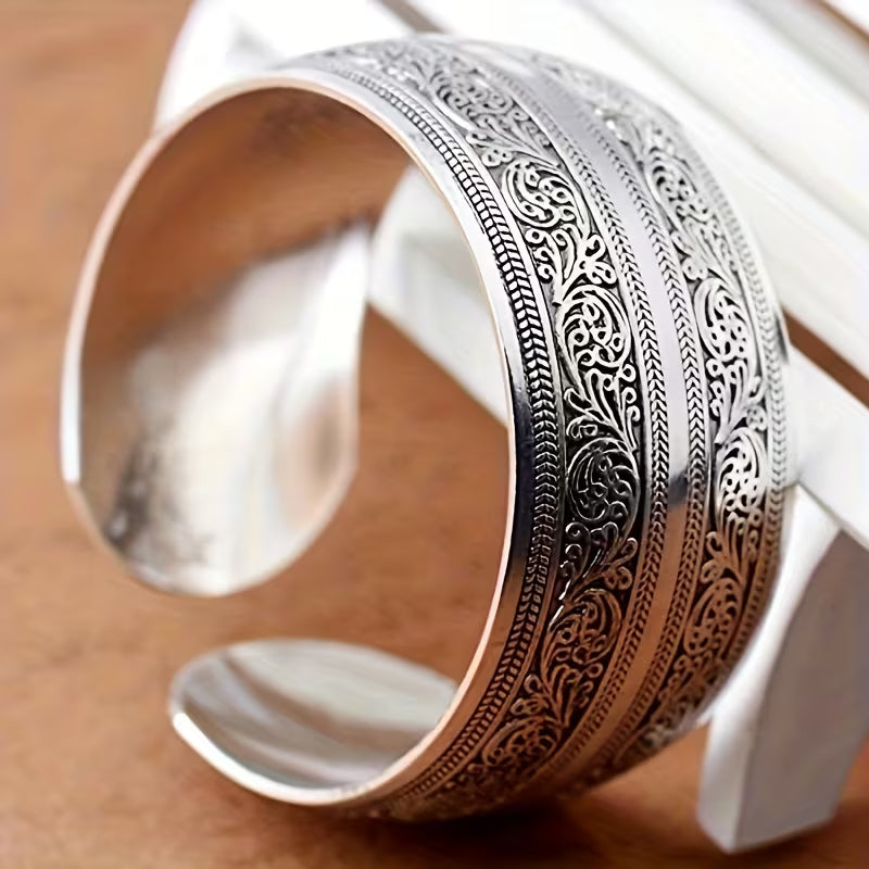 Vintage Spiral Floral Open Bangle