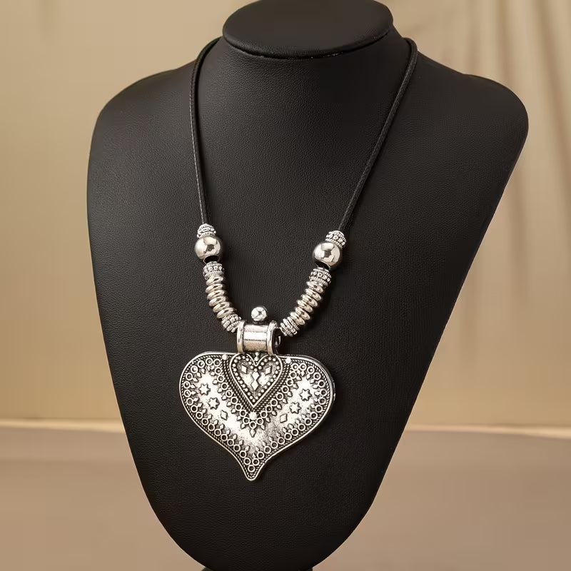 Bohemian Vintage Embossed Heart Pendant Necklace
