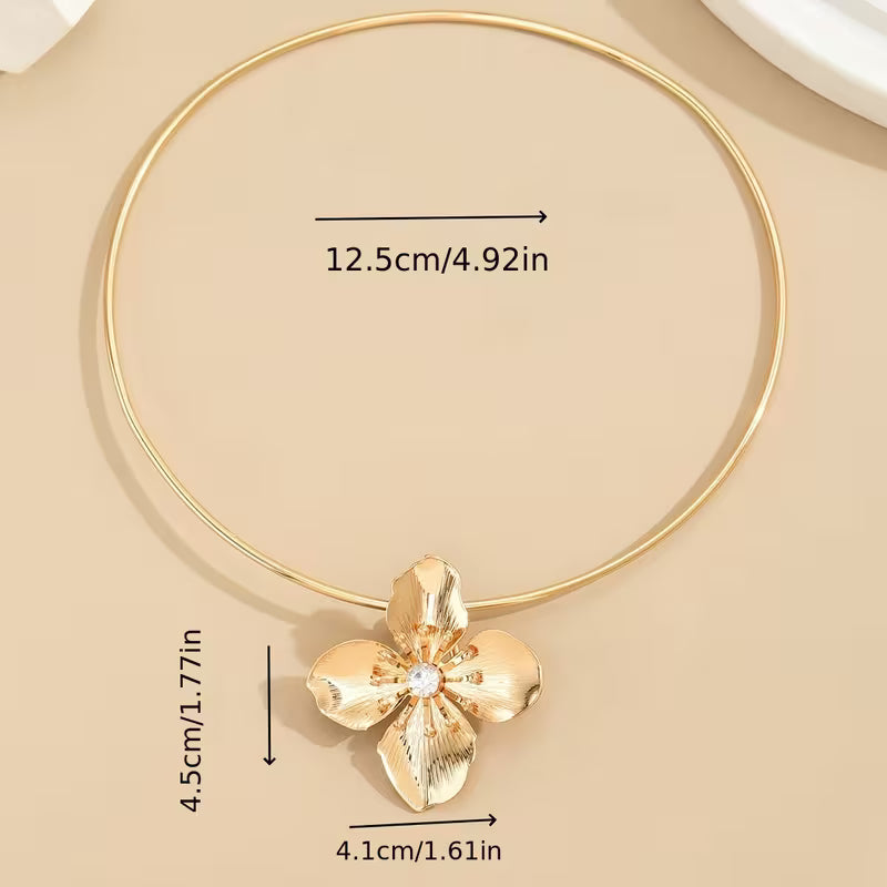 Luxury Gold Floral Choker Necklace