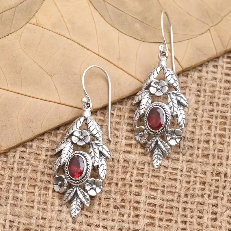 Retro Floral Leaf Zircon Earrings