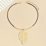 Elegant Leaf Texture Pendant Necklace