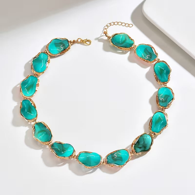Irregular Acrylic Clavicle Necklace
