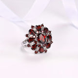 A Stylish And Opulent Ring Designed Like a Pomegranate Flower