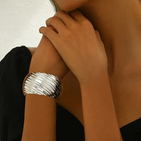 A Stylish Women'S Open Cuff Bracelet
